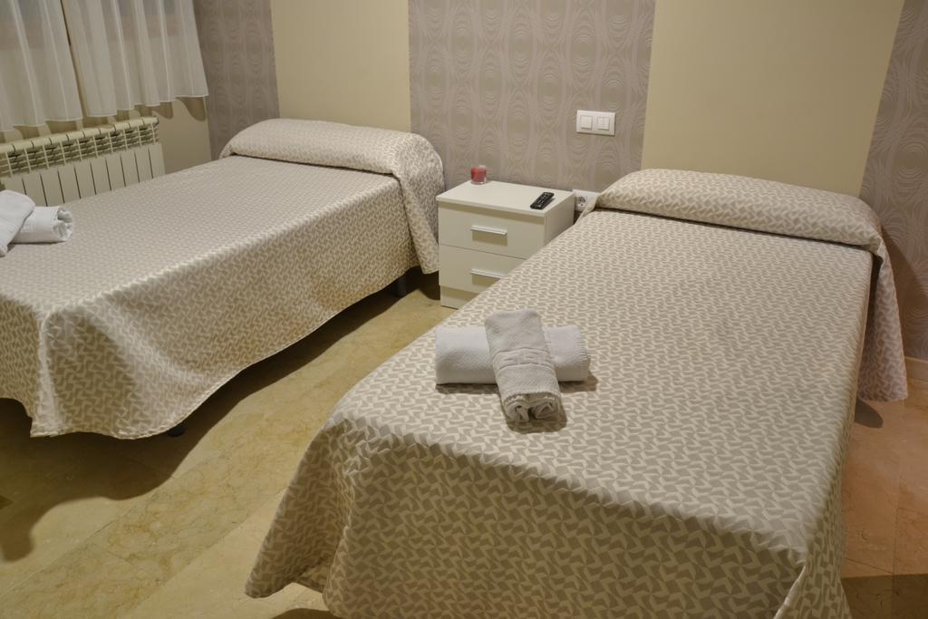 Hostal El Bugar Teruel Exteriör bild