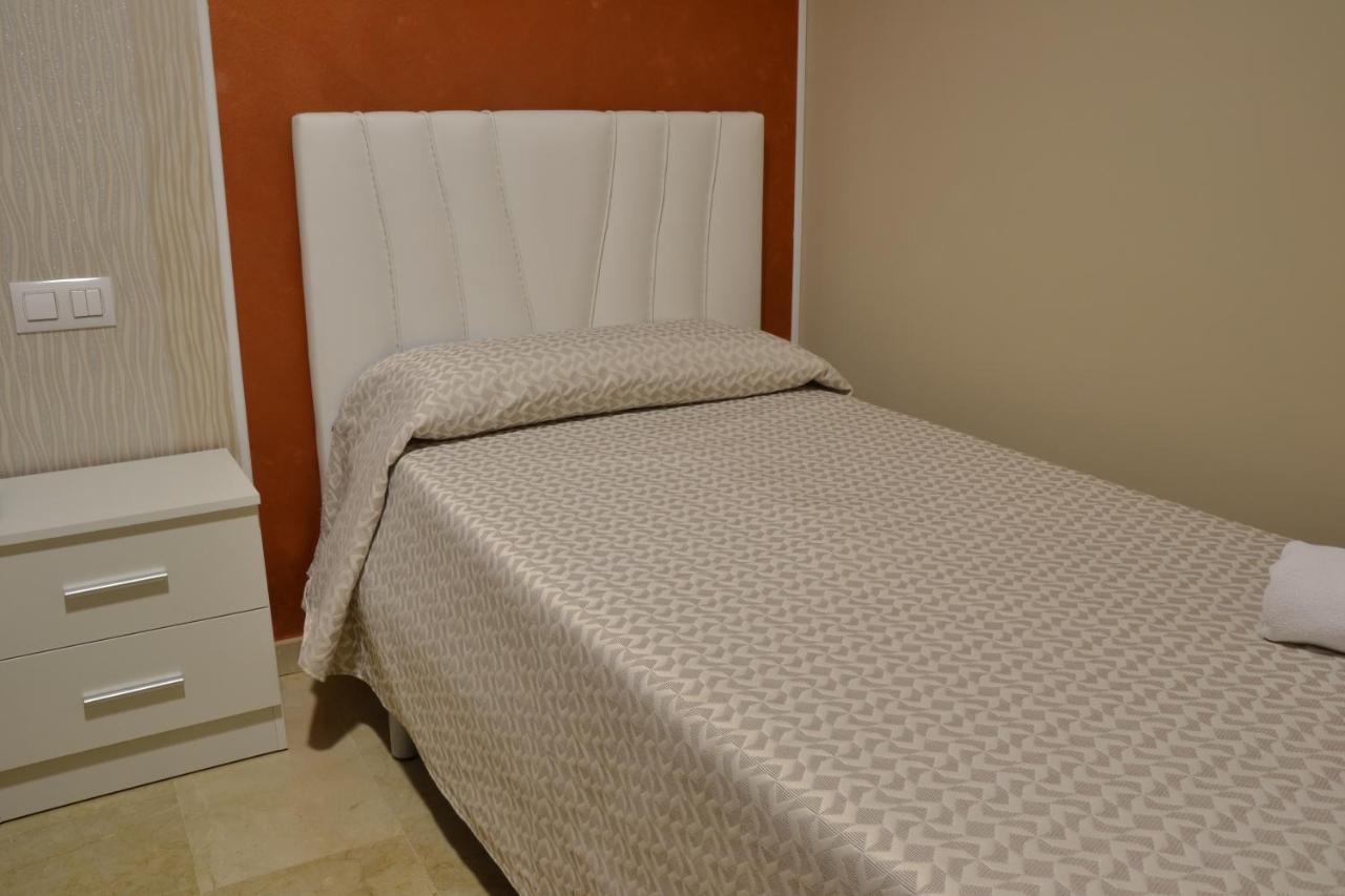Hostal El Bugar Teruel Exteriör bild
